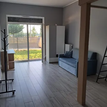Apartment Mieszkanie Ptasia 20 Obok Stadionu I Lotniska Z Darmowym Parkingiem -self Check In