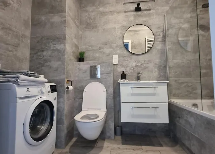 アパート Mieszkanie Ptasia 20 Obok Stadionu I Lotniska Z Darmowym Parkingiem -self Check In ポズナン